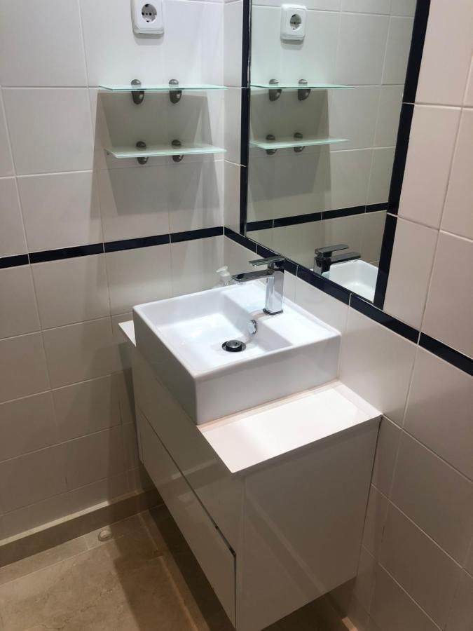 Ferienwohnung Estudio Con Parking Privado Madrid Exterior foto