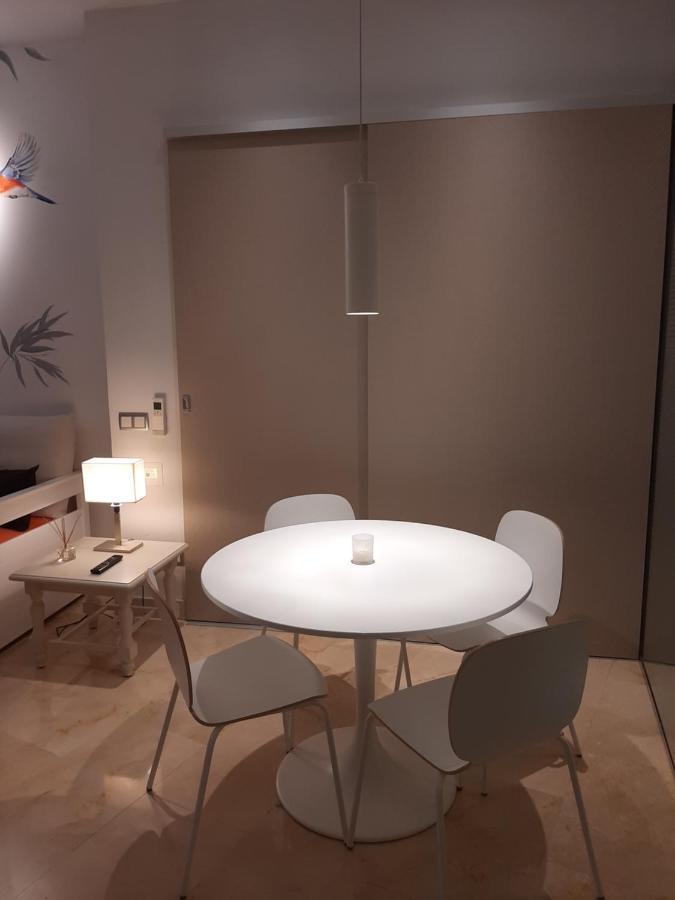 Ferienwohnung Estudio Con Parking Privado Madrid Exterior foto