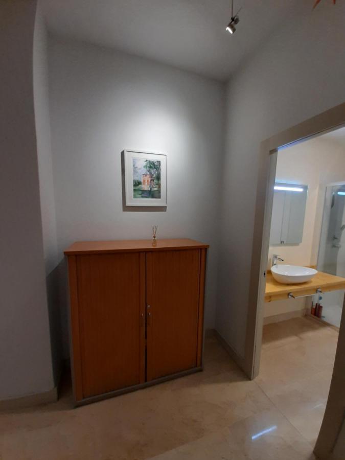 Ferienwohnung Estudio Con Parking Privado Madrid Exterior foto